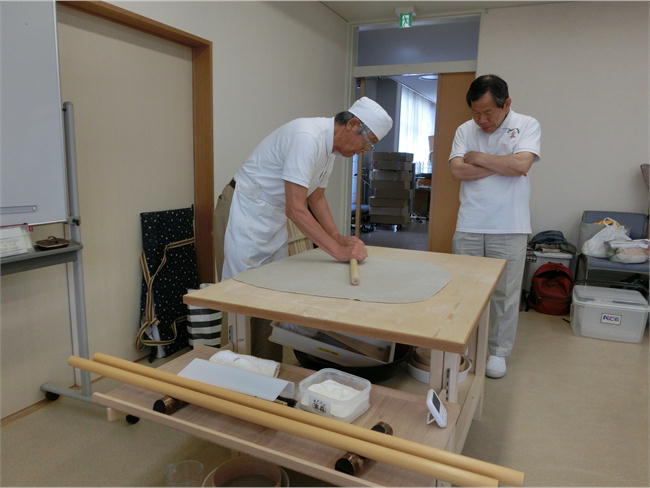 そば打ち台